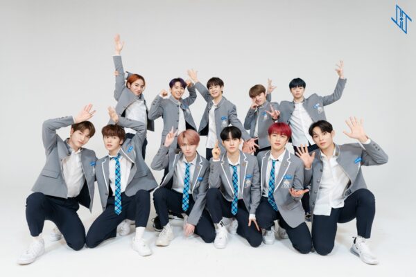 JO1のメンバーを2022年最新の人気順に紹介！また中国や韓国など海外での人気はある？