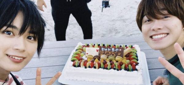 流星、和也とお祝いケーキ