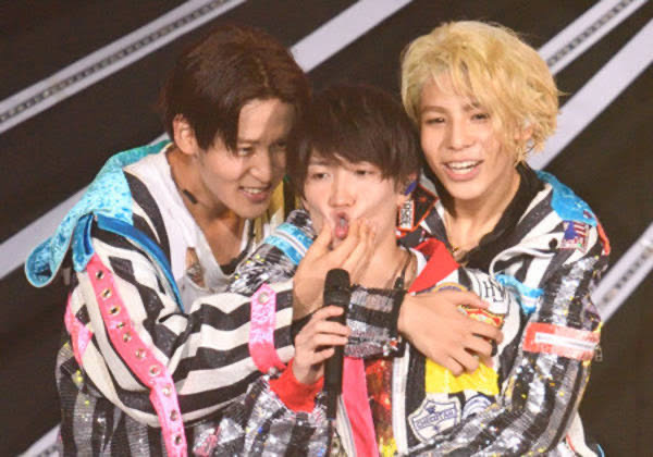 じゃれあうメンバー