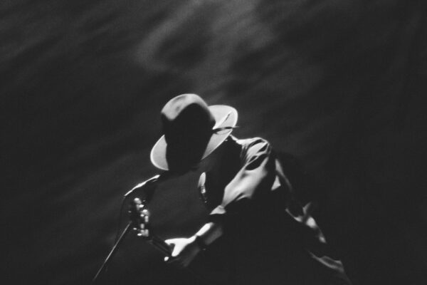 amazarashiが顔を出さない理由は？紅白などテレビに出ない理由は？