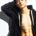 キンプリ(king&prince)平野紫耀は筋肉がすごい！腹筋8パック・握力・体脂肪率もヤバい！