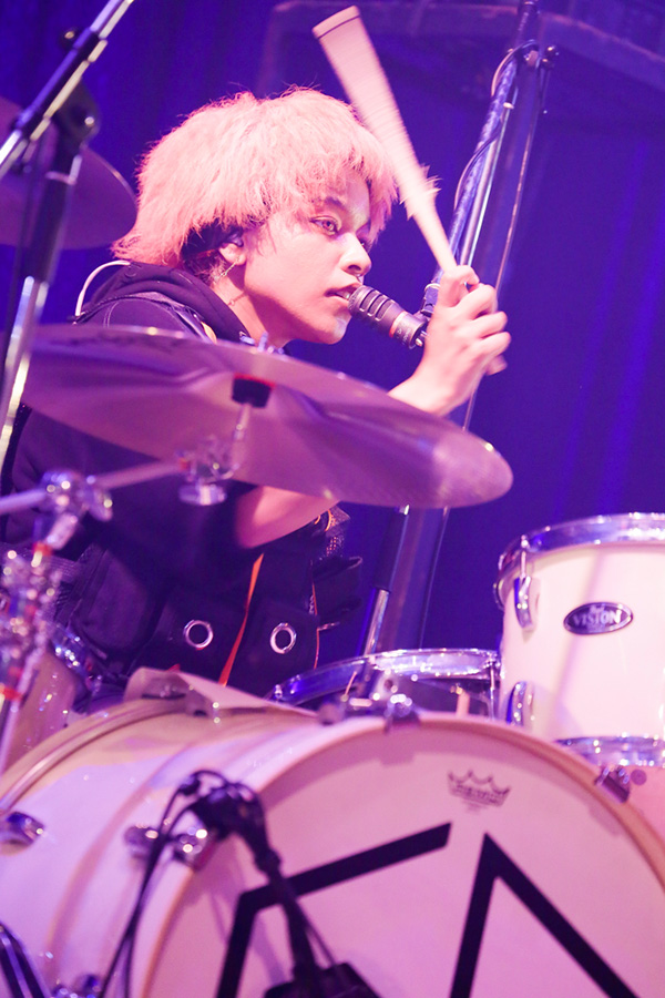 ロックバンド、女王蜂(じょおうばち)のメンバーを人気順にランキング形式で紹介！