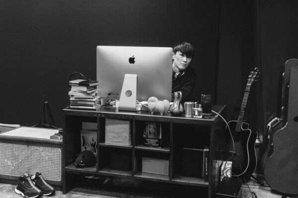 サカナクション 山口一郎が自身の病気について告白!?群発性頭痛とは?