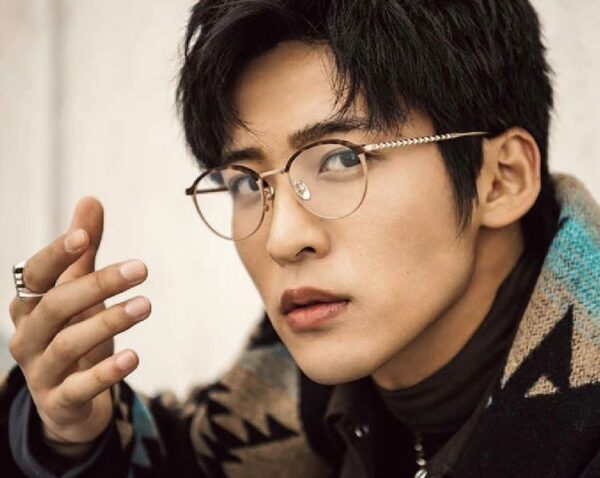 SnowManの頭いい順ランキング！偏差値や学歴も紹介！