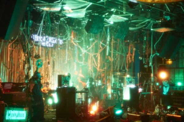 ずっと真夜中でいいのに。(ずとまよ)の歌詞は意味不明？それとも天才的！？