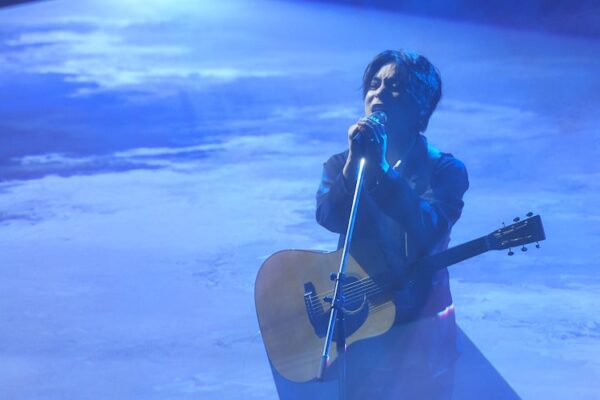 歌手 優里の学歴について。出身大学、高校、中学、小学校は?高校中退って本当?