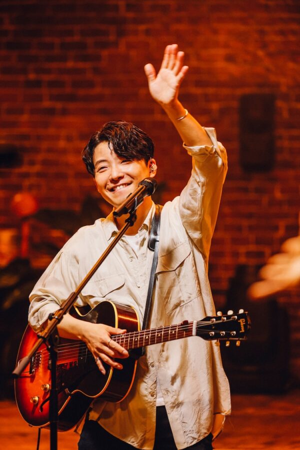 星野源は読み方も含めて本名？国籍は日本？