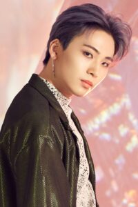 JO1 川尻蓮の学歴について。出身高校、大学は？三宅中出身？卒アル写真についても