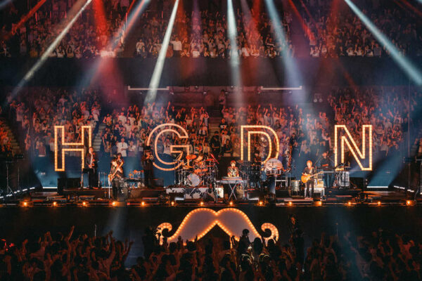 ヒゲダン(Official髭男dism)のファンクラブ２つ？どっちがいい？違いの紹介と退会できないなどのトラブルも？