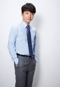 星野源は体型は細身でも筋肉質？腹筋が割れている？高級なプロテインを摂取している？