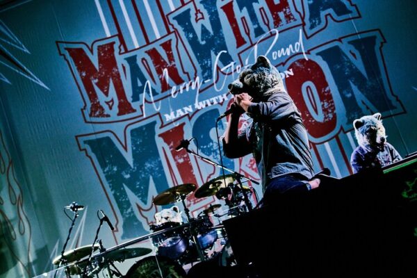 Man With A Mission マンウィズ バンド名の由来や結成秘話 メンバーのエピソード紹介
