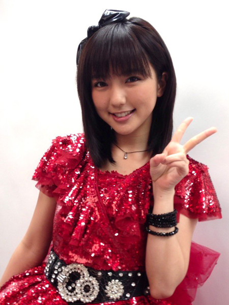 鈴木愛理、ブログでサッカーの田中碧選手と熱愛交際宣言(元ハロー！プロジェクト)