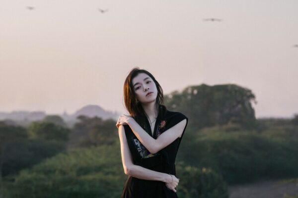 milet(ミレイ)の人気曲ランキング!ドラマ主題歌やカラオケで歌われてるのはどれ?