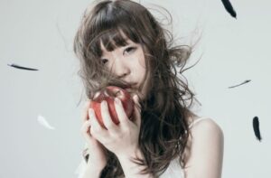 Aimer(エメ)のプロフィールに迫る！本名や年齢・結婚してるか・父親がベーシストという話も？