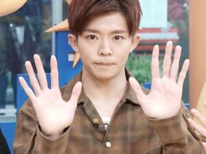 キンプリ(king&prince)岸優太は手が綺麗で大きくて指も長い？手相もいい？