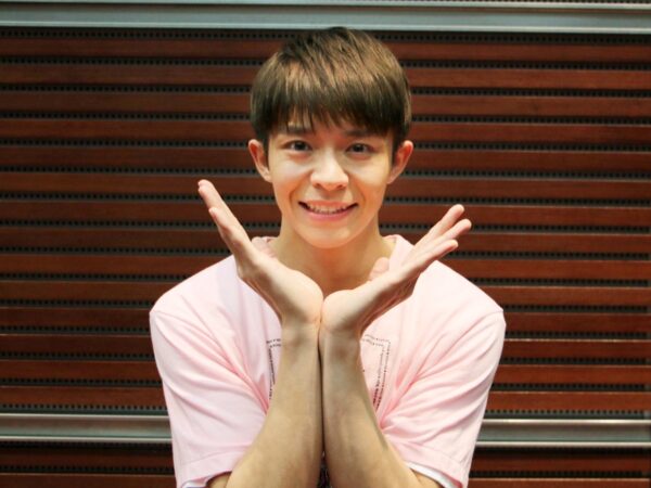 キンプリ(king&prince)岸優太は手が綺麗で大きくて指も長い？手相もいい？