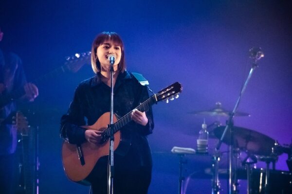 iri(イリ)英語うまいけどハーフなの？出身や生い立ちについて調べました！