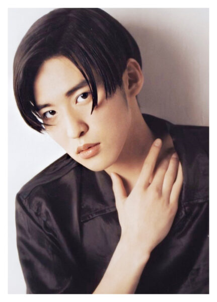 スノーマン(SnowMan)目黒蓮のかっこいい髪型は？ヘアスタイルを画像で紹介！