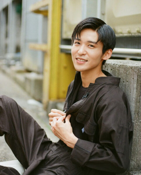 スノーマン(SnowMan)目黒蓮はインスタをやっている?偽物?公式アカウントがなぜないのか?