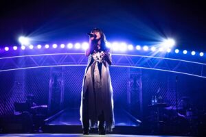 Aimer(エメ)の凄さは声!周波数のゆらぎが特徴的で日本に数人しかいないレベル!