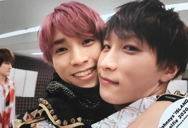 スノーマン(SnowMan)渡辺翔太とSixTONES田中樹はプライベートでも仲良し！？