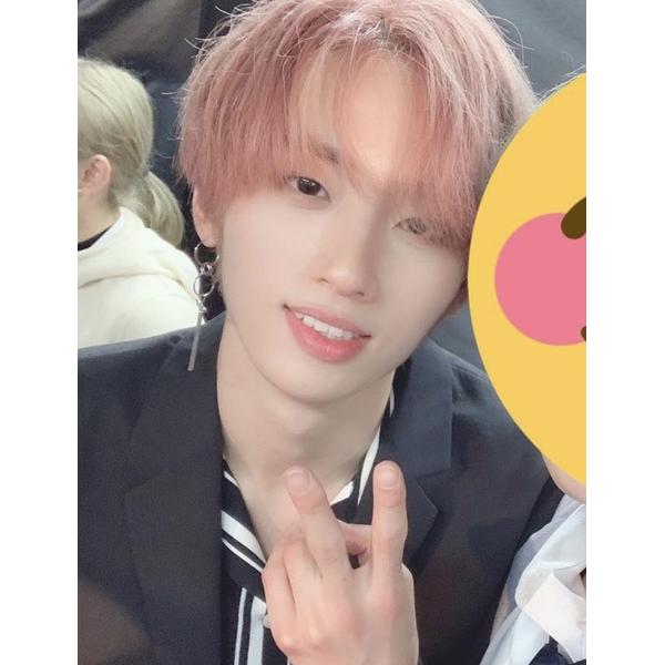 許豊凡(シュウフェンファン)は慶應ボーイで、バイト先はスタバ?