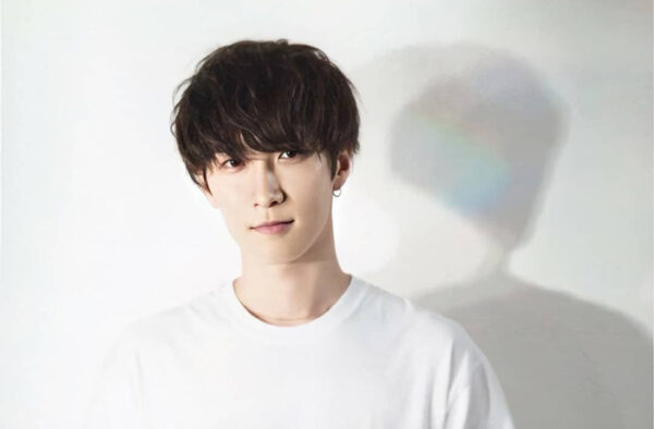 スノーマン(SnowMan)渡辺翔太の私服!パーカーやTシャツがおしゃれでカッコ良い!