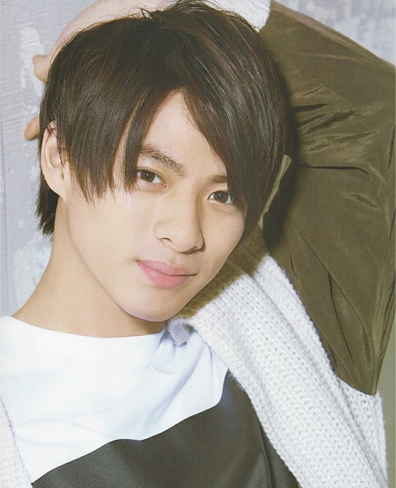 キンプリ(king&prince)平野紫耀のスマホの機種・ケースは何?愛用イヤホンも!