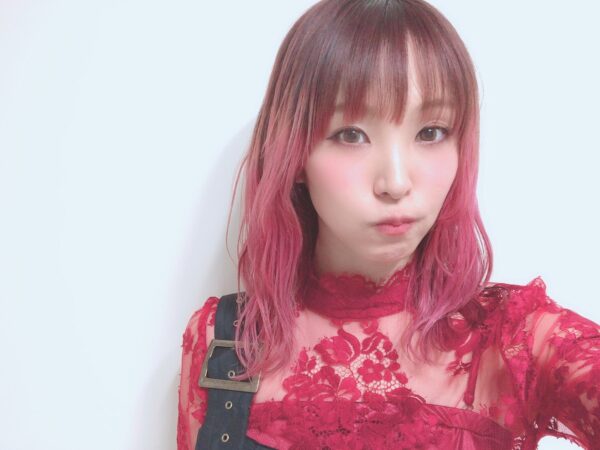 LiSAの現在の髪型はボブ？ウルフ？これまでの髪色についてまとめてみた！