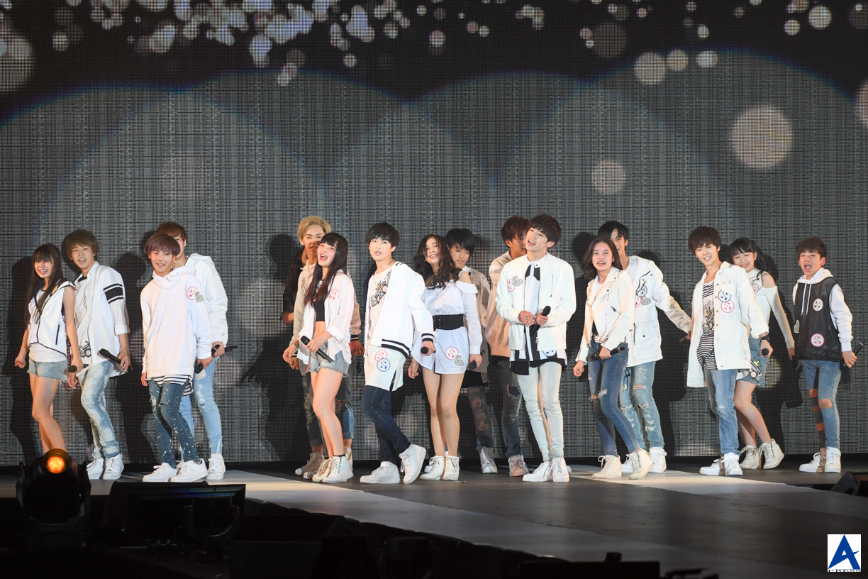 AAAの弟分で後輩グループのダイスやアクロスはどんなグループ?