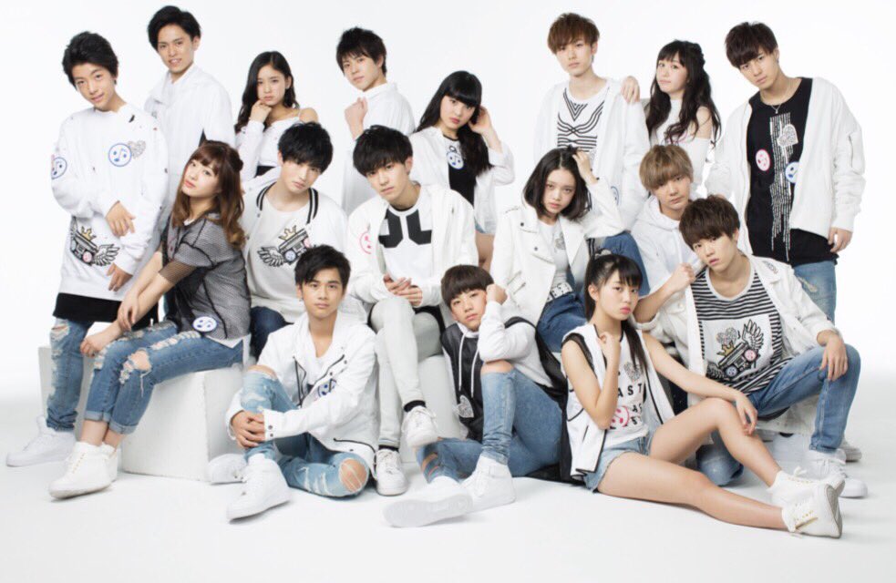 AAAの弟分で後輩グループのダイスやアクロスはどんなグループ?