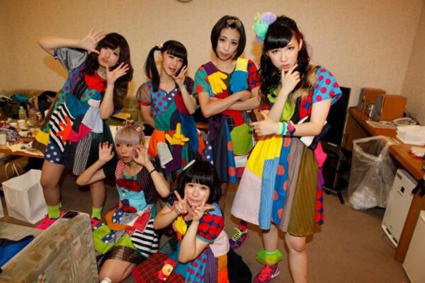 BiSとBiSHの違いは?名前は似てるけど関係があるの?