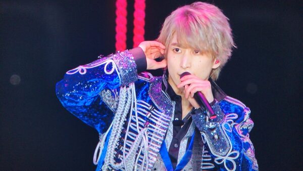 スノーマン(SnowMan)佐久間大介のかっこいい髪型は？ヘアスタイルを画像で紹介！