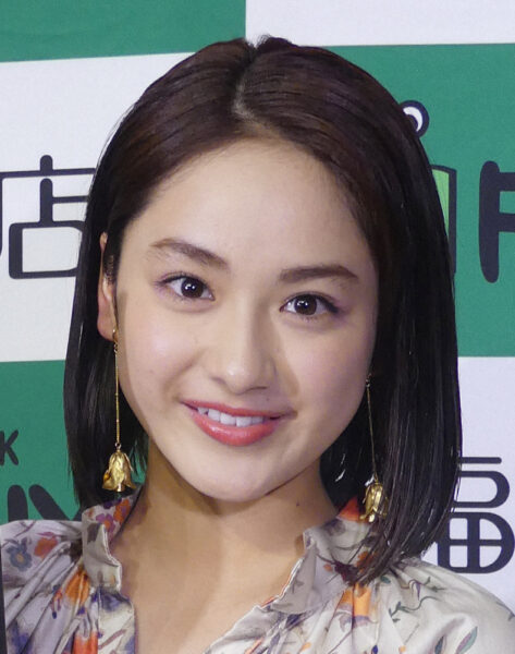 SixTONES(ストーンズ)田中樹に熱愛で三吉彩花が彼女?現在は?