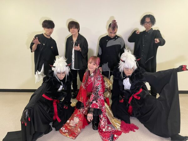 LiSAの結婚から数年、子供は現在何人いるのか？mステ出演時妊娠していた？