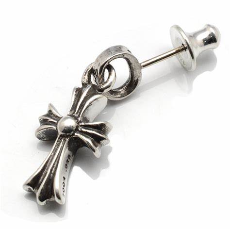 スノーマン(SnowMan)ラウールのピアス事情!いつから?両耳に開いてる?位置は?