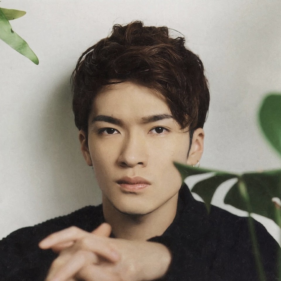 スノーマン(snowman)深澤辰哉と俳優の柄本佑は似てる？他にも似てる芸能人はいるのか調査！