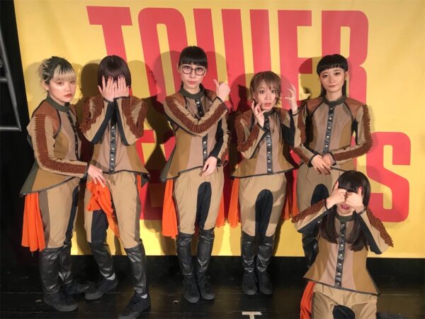 BiSHの衣装まとめ!ダサい衣装や、やばい衣装もある?