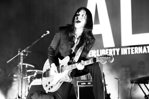 yamaのバンドメンバー(サポートメンバー)、プロデューサーについて！所属事務所は？