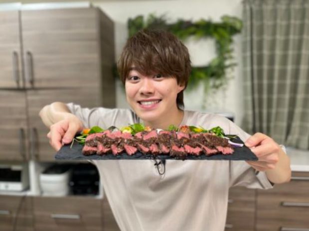 なにわ男子 大橋和也の愛用調理器具はボニークの低温調理機!気になるお値段は?