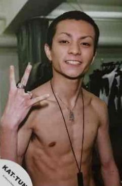 KAT-TUN(カトゥーン)の元メンバーの脱退理由まとめ!脱退した順番も!