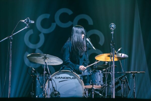 羊文学のドラム、フクダヒロアってどんな人?性別や素顔について解説!