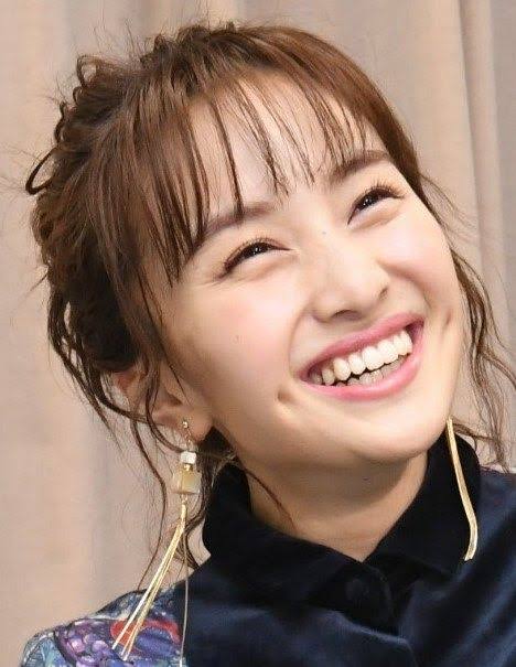 ももいろクローバーZの名前の由来、意味、コンセプト、グループカラーのまとめ