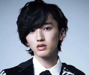 なにわ男子 道枝駿佑の美肌の秘訣とは。洗顔やスキンケア方法、化粧水など愛用商品も大紹介!!