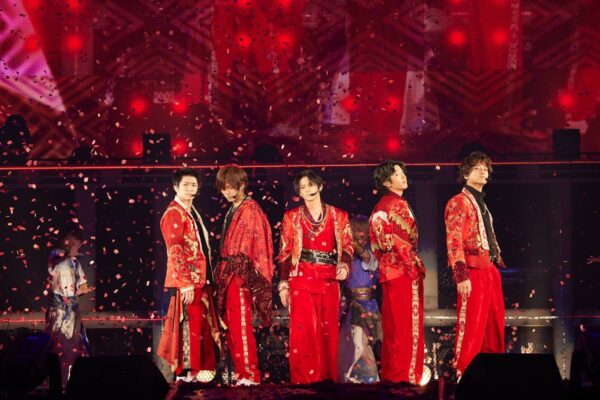 嵐とキンプリはどっちが人気か徹底比較!キンプリは嵐になれないという噂も!