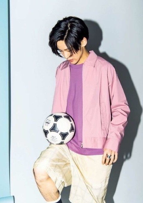 スノーマン(snowman)目黒蓮の小学時代・中学時代大紹介!!卒アルは??サッカーの経歴は?!