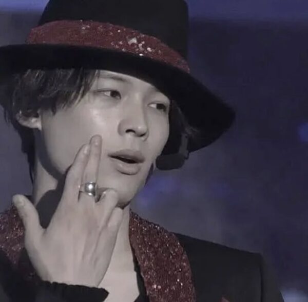 SixTONES(ストーンズ)松村北斗のメガネは私物？ブランドはオリバーピープルズ？