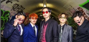 コムドットの魅力は?なぜ人気でなぜ伸びた?売れた理由を解説してみた