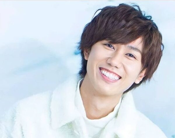 【2022年度最新版】SnowManメンバーの女性の好きな方言を調査!