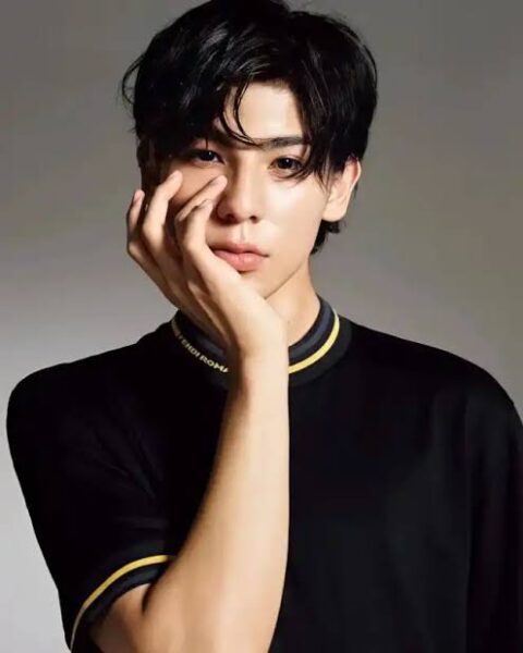 SnowManメンバー女性の好きな服装！2022年最新版！